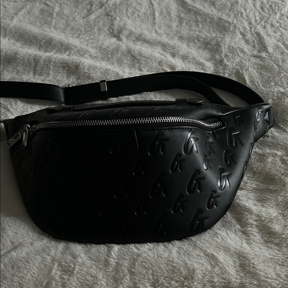 Stylish Black Shoulder Bag